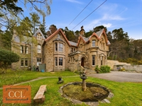 substantial victorian manor guest - 1