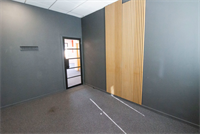 modern office suite uxbridge - 3
