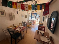 deceptively spacious restaurant prime - 3