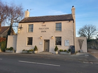 northeast cotswolds village pub - 1