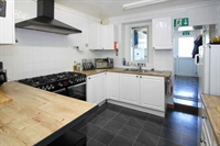 beautifully renovated 7-bedroom guest - 3