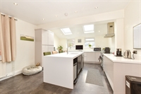 successful business 3 bedroom - 2