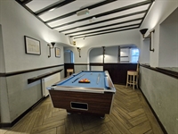 refurbished wet-led public house - 3
