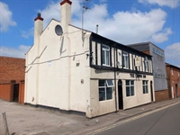 suburban freehouse walsall - 1