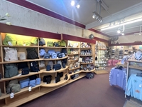 independent retailer located beautiful - 3