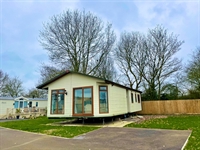 three bedroom lodge with - 1