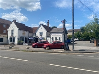 three lions farncombe pub - 1