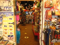 freehold gift shop located - 3