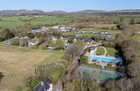 established luxury lodge park - 1