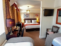 exceptional coastal guest house - 3