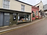 lock-up retail unit falmouth - 1