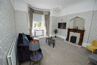 merseyside 11 bedroom guesthouse - 2