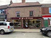 family-owned home giftware shop - 1