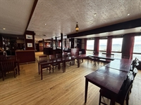 superbly located bar restaurant - 3