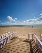 beach hut hire holiday - 3