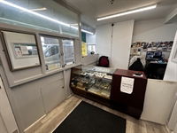 long-running jewellers brighton retirement - 2