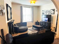 3-bedroom mid-terrace house investment - 3