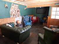 well established themed pub - 3