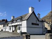 powys cafe with ensuite