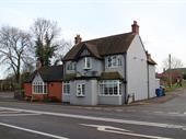 main road freehouse oxfordshire