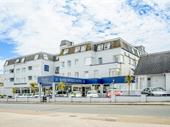 substantial north cornwall resort