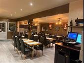 thriving popular italian restaurant