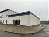 to let commercial unit