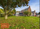 prime location self catering