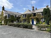established hotel lifton