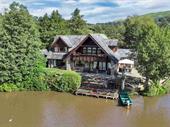 stunning lakeside dwelling fishery