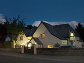 immaculate devon village b&