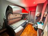 staff-run sunbed-shop with 5x