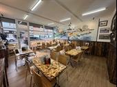 long established all-day café