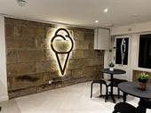 ice cream parlour for
