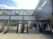 established beauty clinic with
