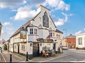 freehold pubs midhurst for