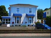 impressive detached 8-bed licensed