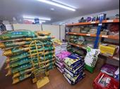 hardware garden supplies for