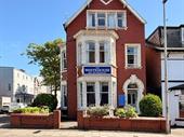 12 bedroom hotel
