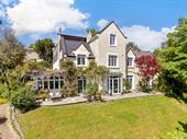 14 bedroom guest house