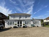 10 bedroom guest house