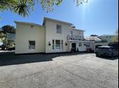 detached 8-bed holiday villa