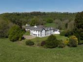 25 acres riverside estate