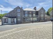 iconic dartmoor inn with