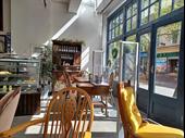 fully-fitted cafe with outdoor-seating