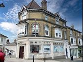 lock-up cafe to rent
