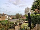 terraced house gravesend for