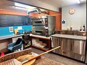 pizza-bar with no competition