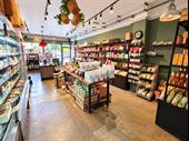 independent food store for